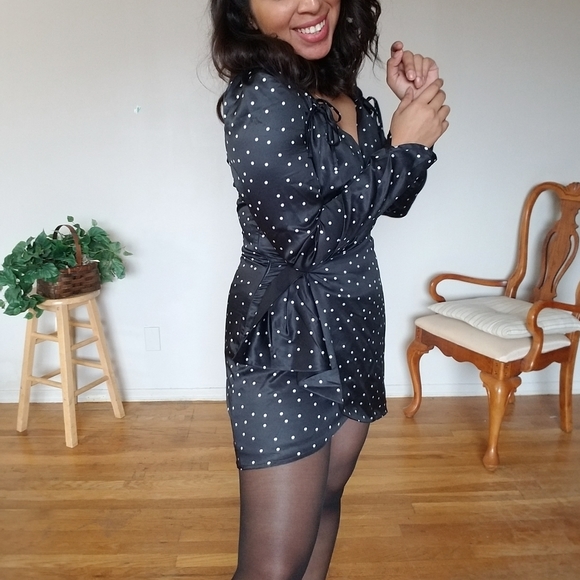 FOREVER 21 BLACK SATIN POLKA DOT MINI DRESS MEDIUM - Picture 2 of 4